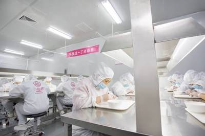 颠覆传统！超过100万人次吃小仙炖鲜炖燕窝